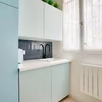 Renovated Studio In The Heart Of The Marais