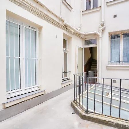 Renovated In The Heart Of The Marais * Paris